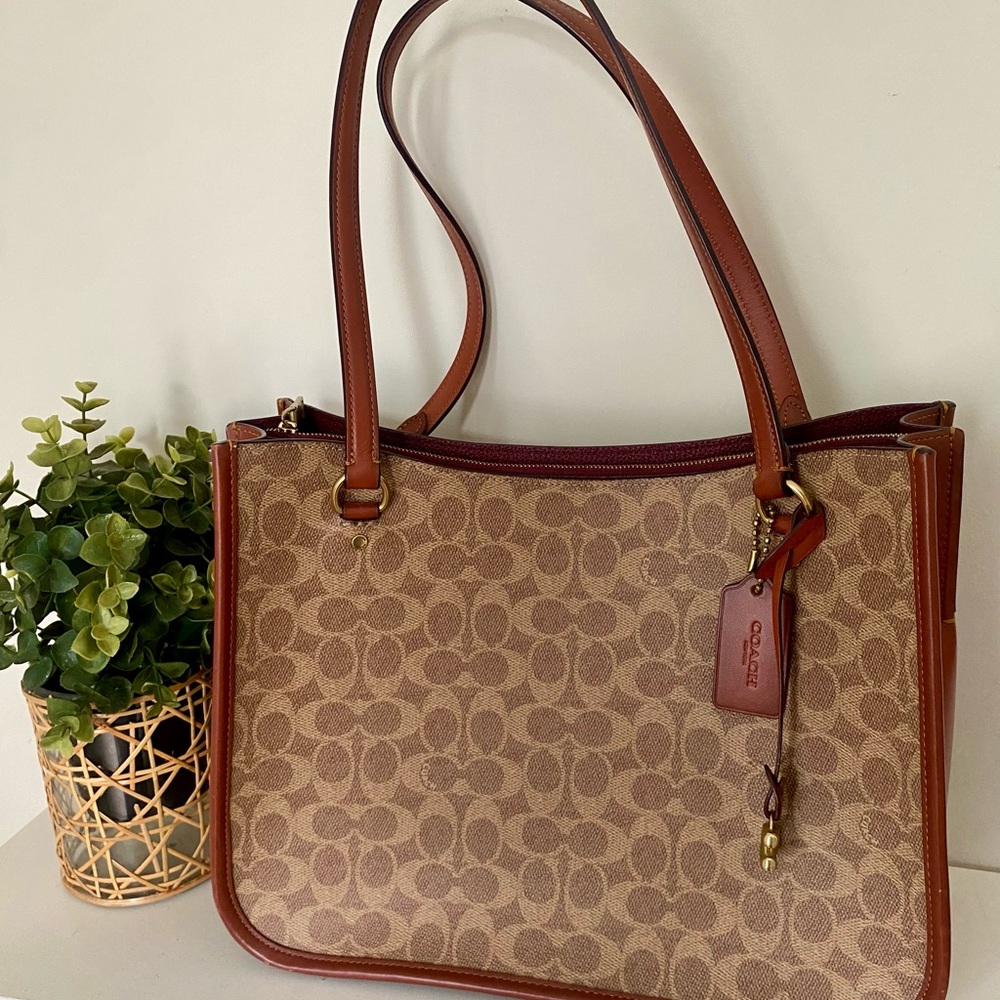 Coach Coated Canvas Signature Tyler Carryall 28 Tote Bag